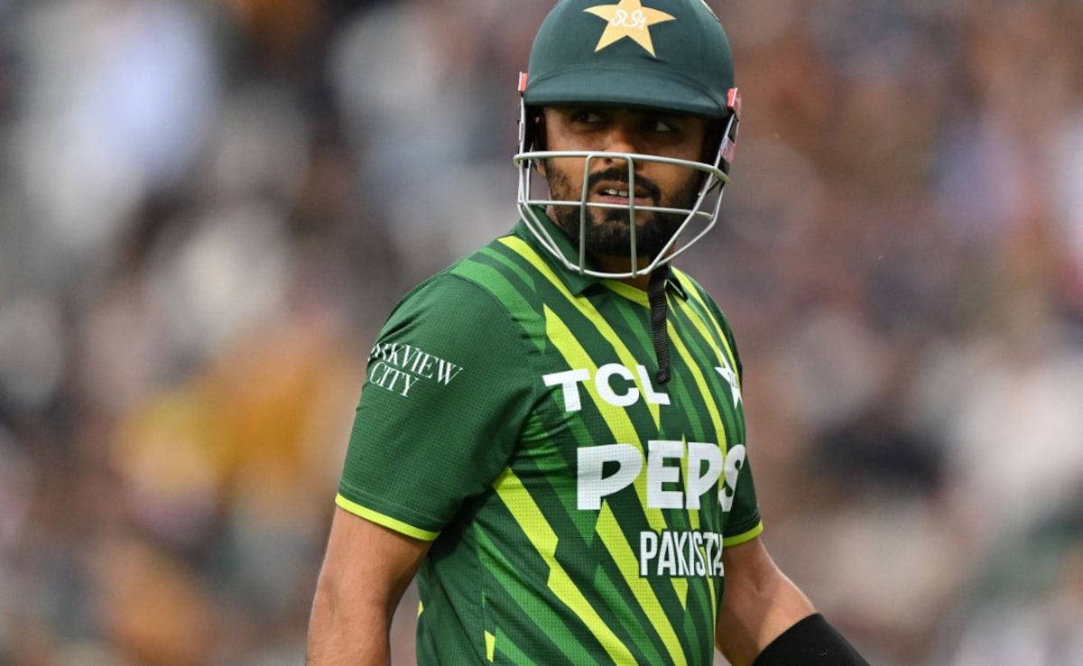 Mientras Babar Azam cae al noveno lugar en la clasificación de pruebas, la ex estrella paquistaní dice que "también debería descender en los ODI"