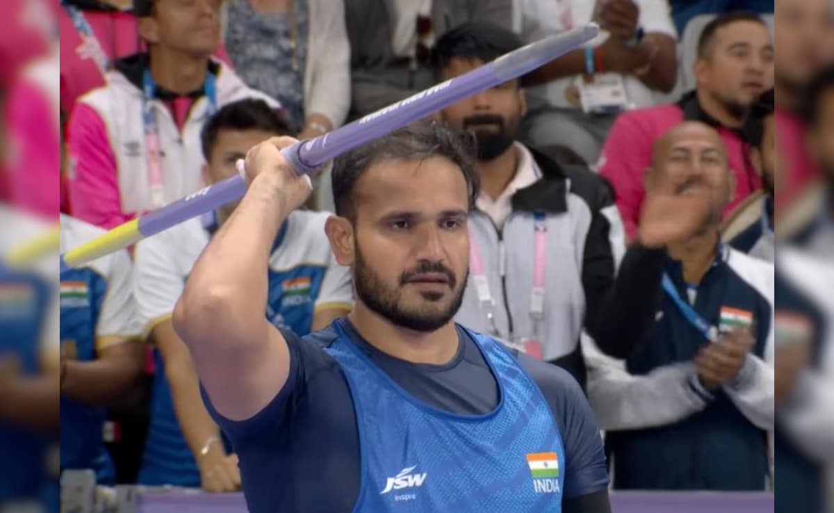 Ajeet Singh Yadav gana la plata paralímpica, perdió la mano en un accidente de tren mientras salvaba la vida de un amigo