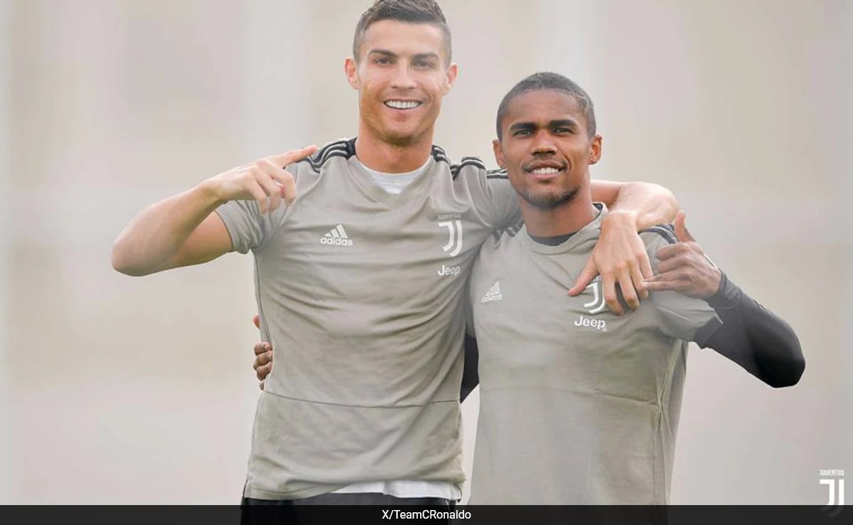 El futbolista brasileño Douglas Costa, ex compañero de Cristiano Ronaldo, se une a OnlyFans