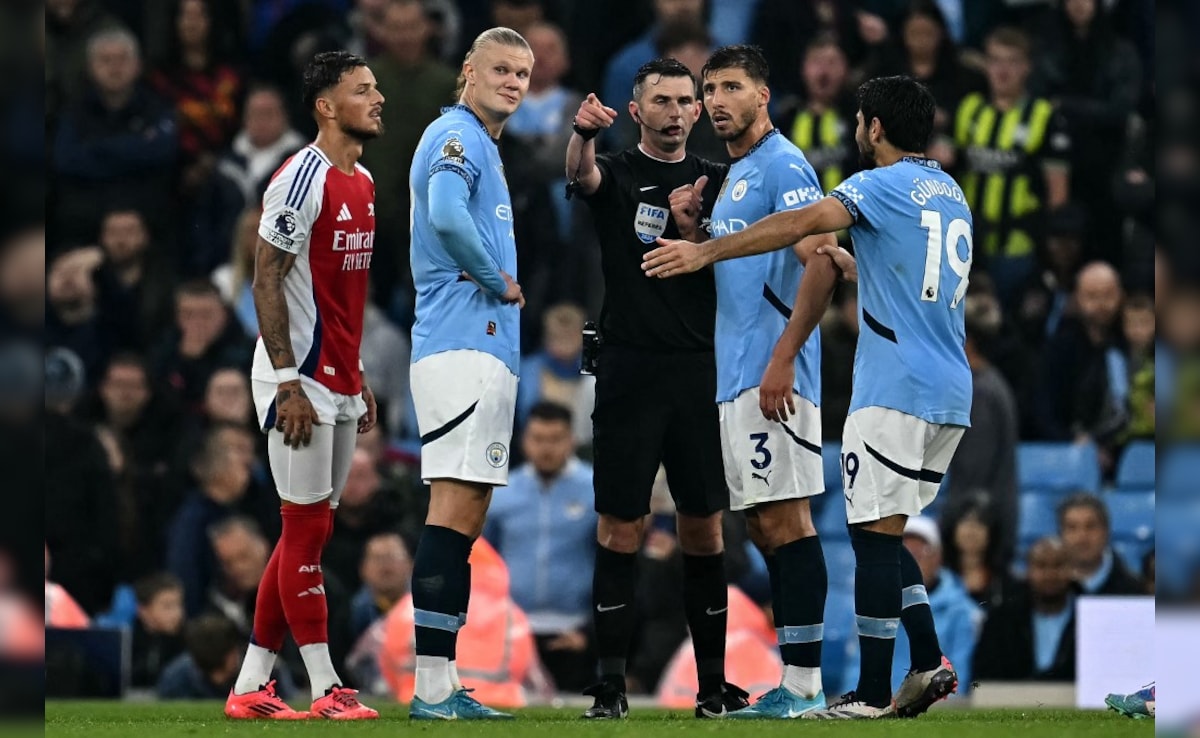 John Stones salva un punto para el Manchester City ante un Arsenal que se quedó con 10 hombres