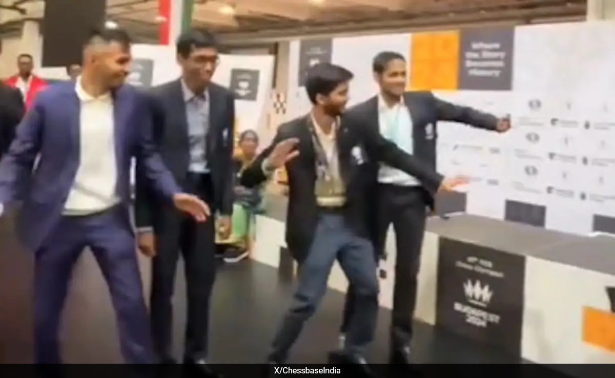 La reacción punjabi de Anand Mahindra al baile indio "Tunuk Tunuk" tras su victoria en la Olimpiada de ajedrez