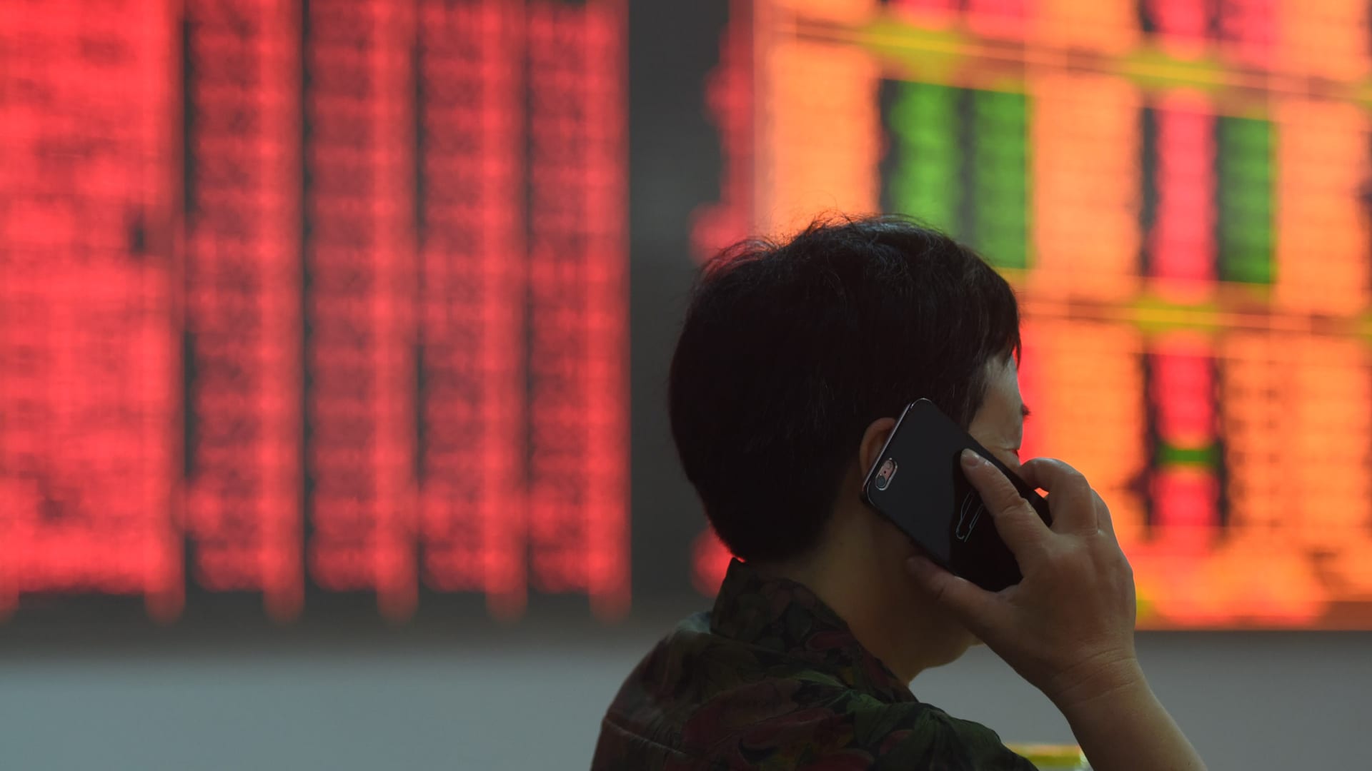 Las acciones de China acaban de tener su mejor día en 16 años, lo que hizo que los ETF estadounidenses relacionados se dispararan