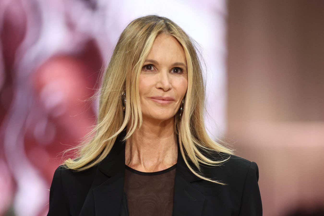 Rechazar el tratamiento estándar contra el cáncer como Elle Macpherson es un gran riesgo