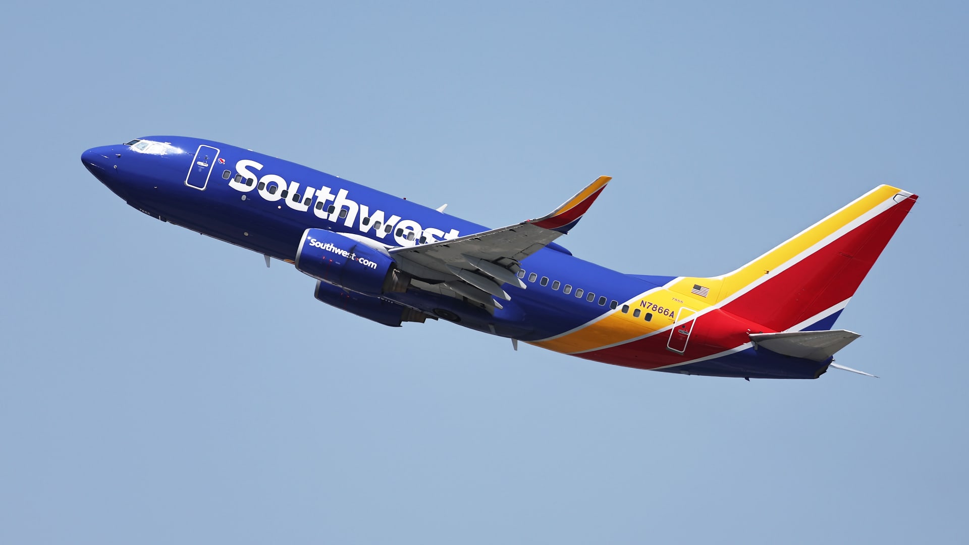 Southwest Airlines advierte a sus empleados que se avecinan "decisiones difíciles"