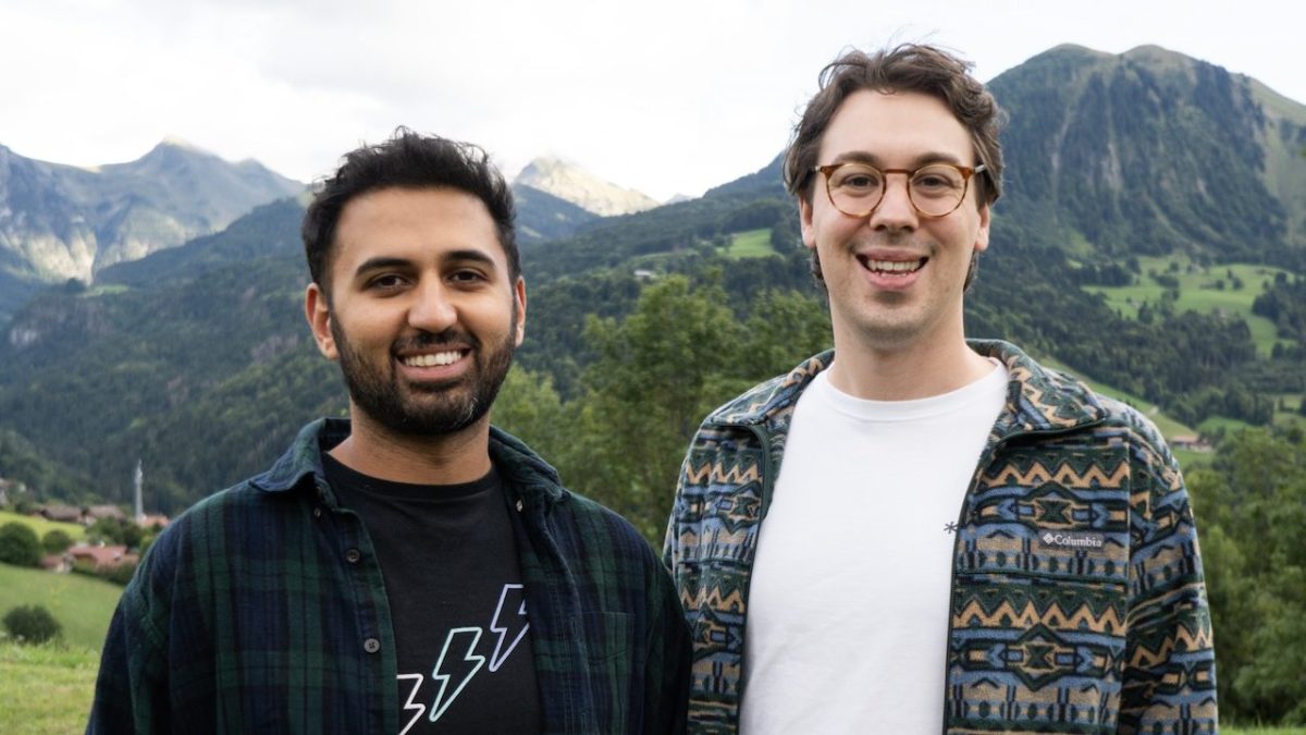 Lightdash founders Hamzah Chaudhary and Oliver Laslett