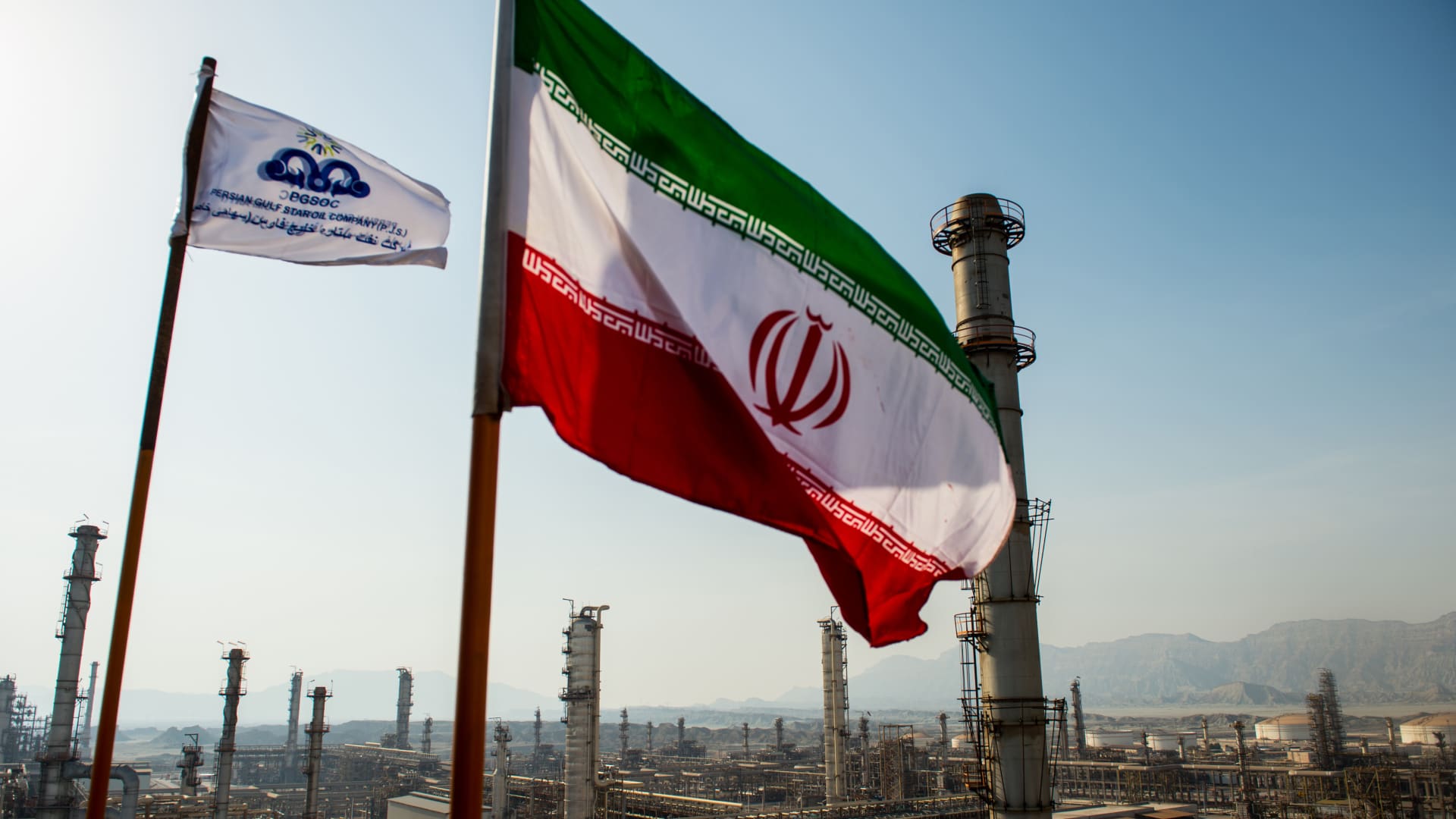 Las represalias de Israel pueden apuntar a la infraestructura petrolera de Irán, dicen los analistas