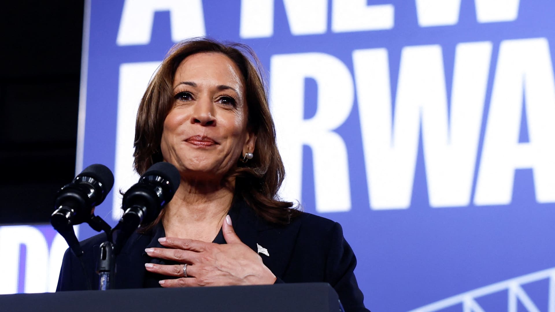 Los vientos de cola económicos impulsan a Kamala Harris en la recta final de las elecciones, dicen los economistas